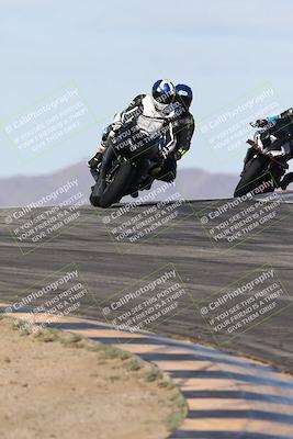 media/Nov-16-2025-Race Pace (Sun) [[8c5fa54630]]/Verified Riders/1-Turns 9 and 10 (925am)/